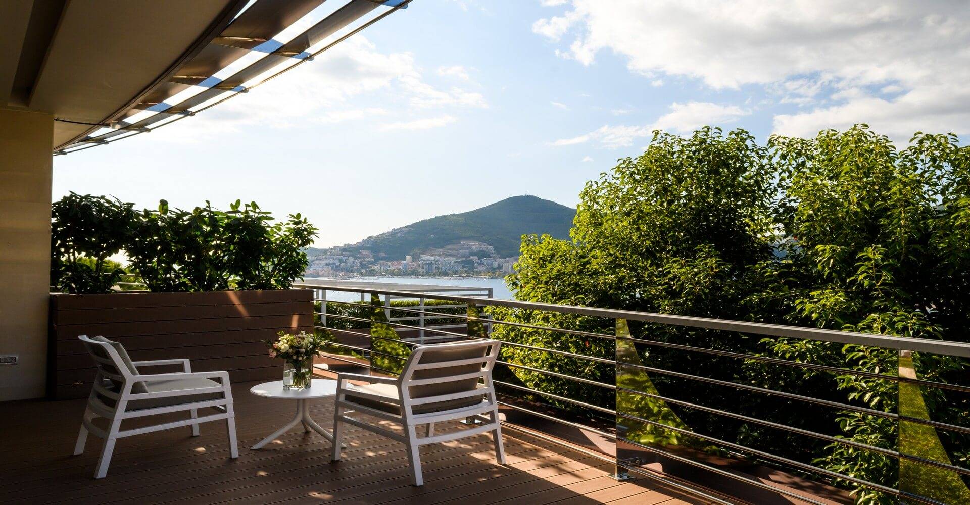 001-Two-Bedroom-Garden-Line-25A3-25