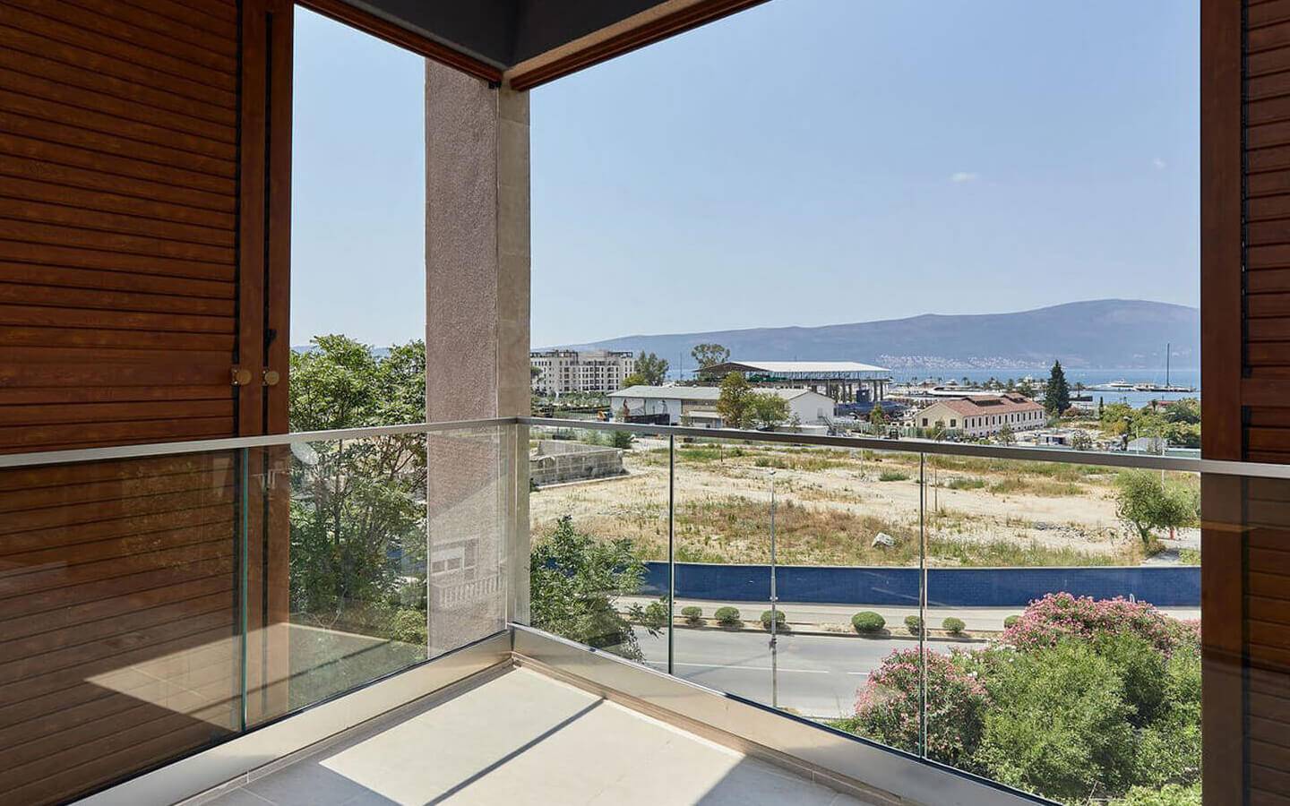 Apartments-for-sale-in-a-residential-building-in-Tivat-2