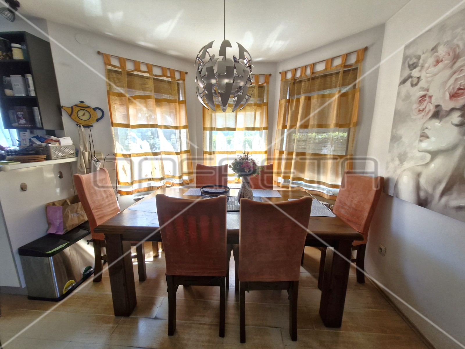 OPERETA_448887