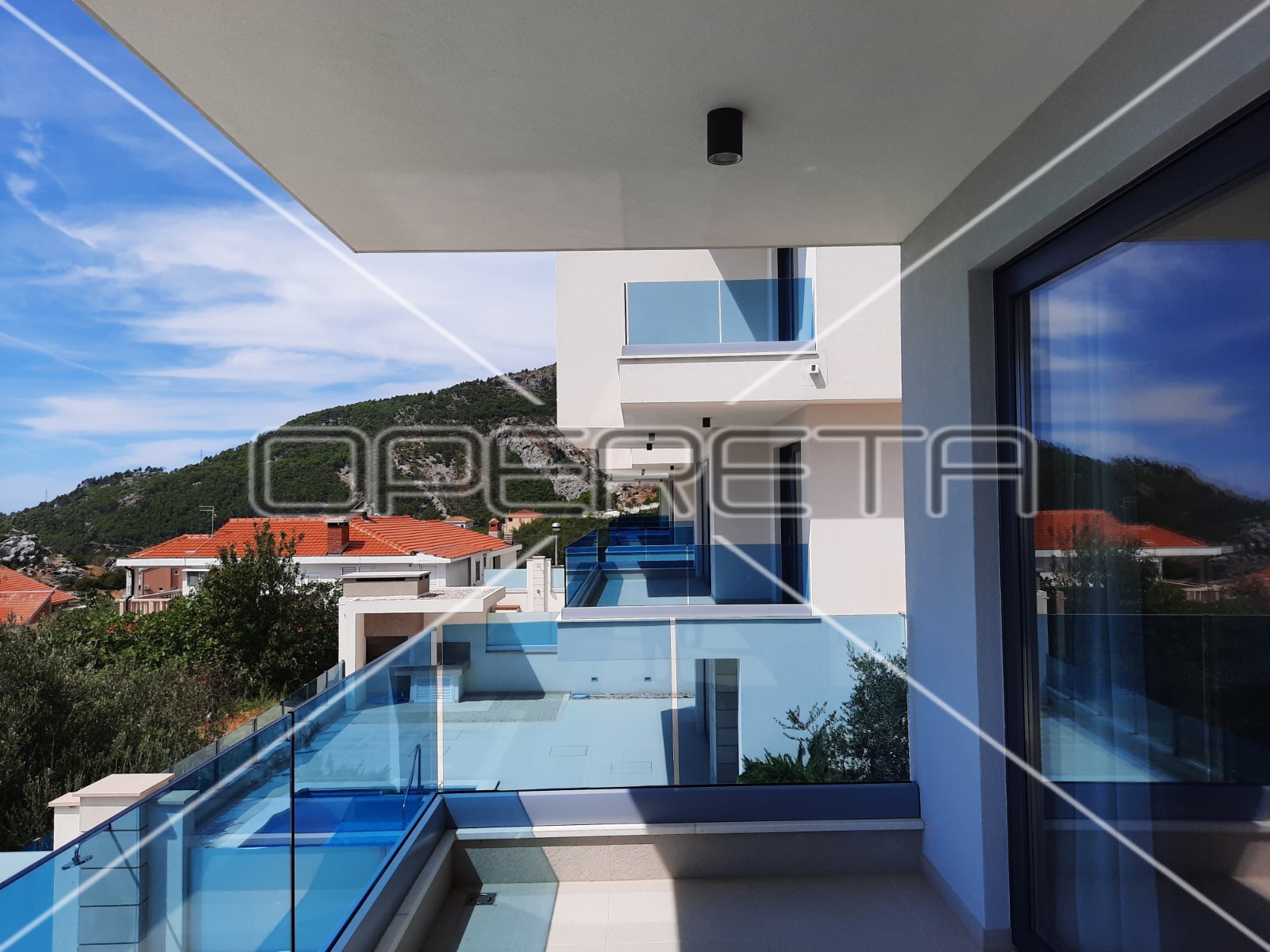 OPERETA_458015