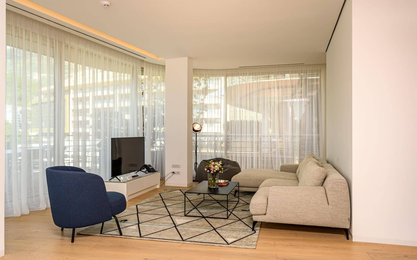 Two-Bedroom-Garden-Line-25A3-1